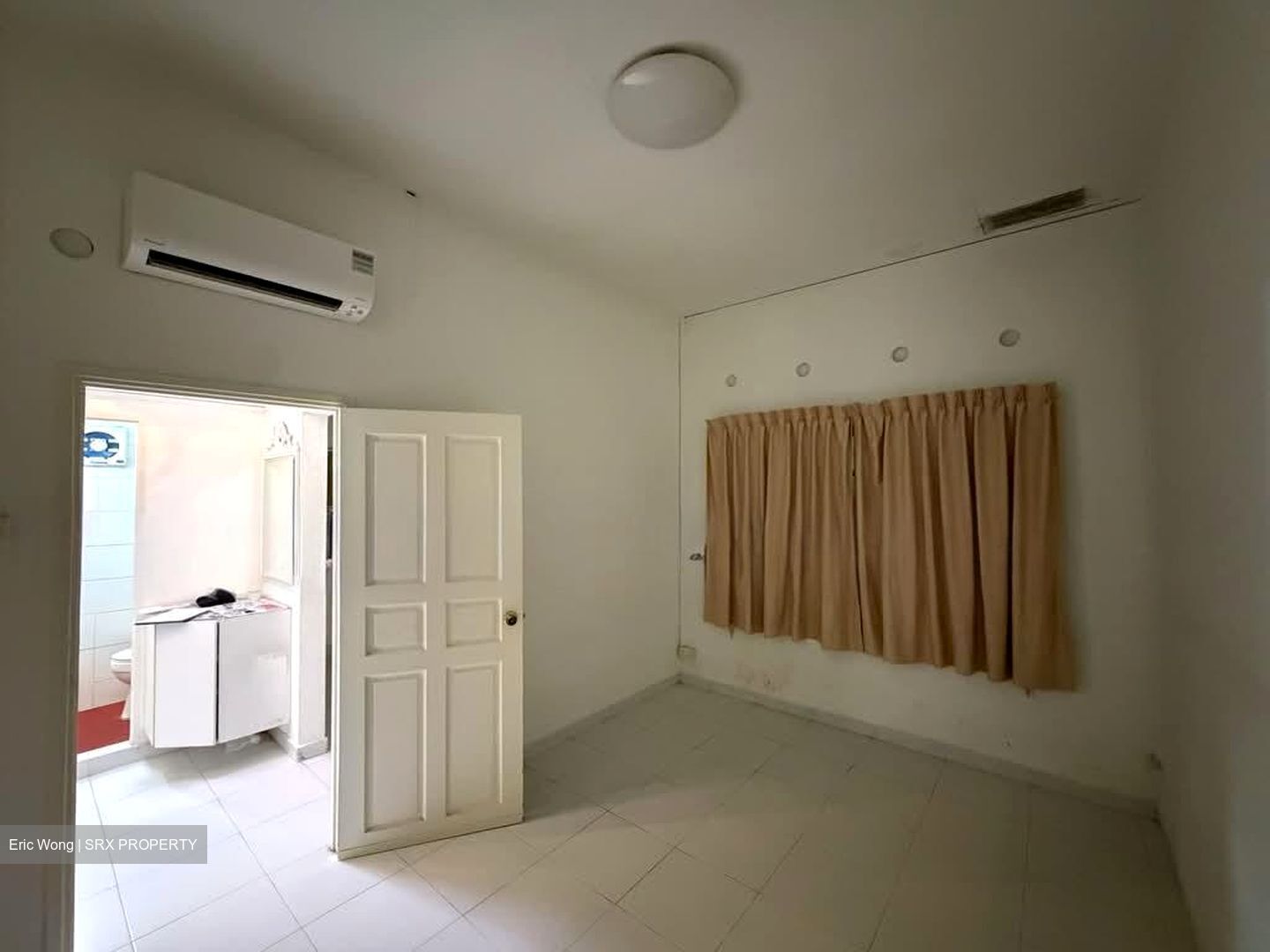 Sembawang Hills Estate (D20), Terrace #579071261